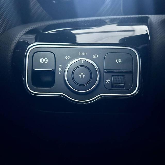 MERCEDES-BENZ A 180 d Automatic Progressive Advanced