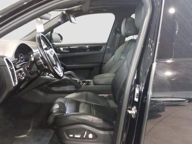 PORSCHE Cayenne Cayenne