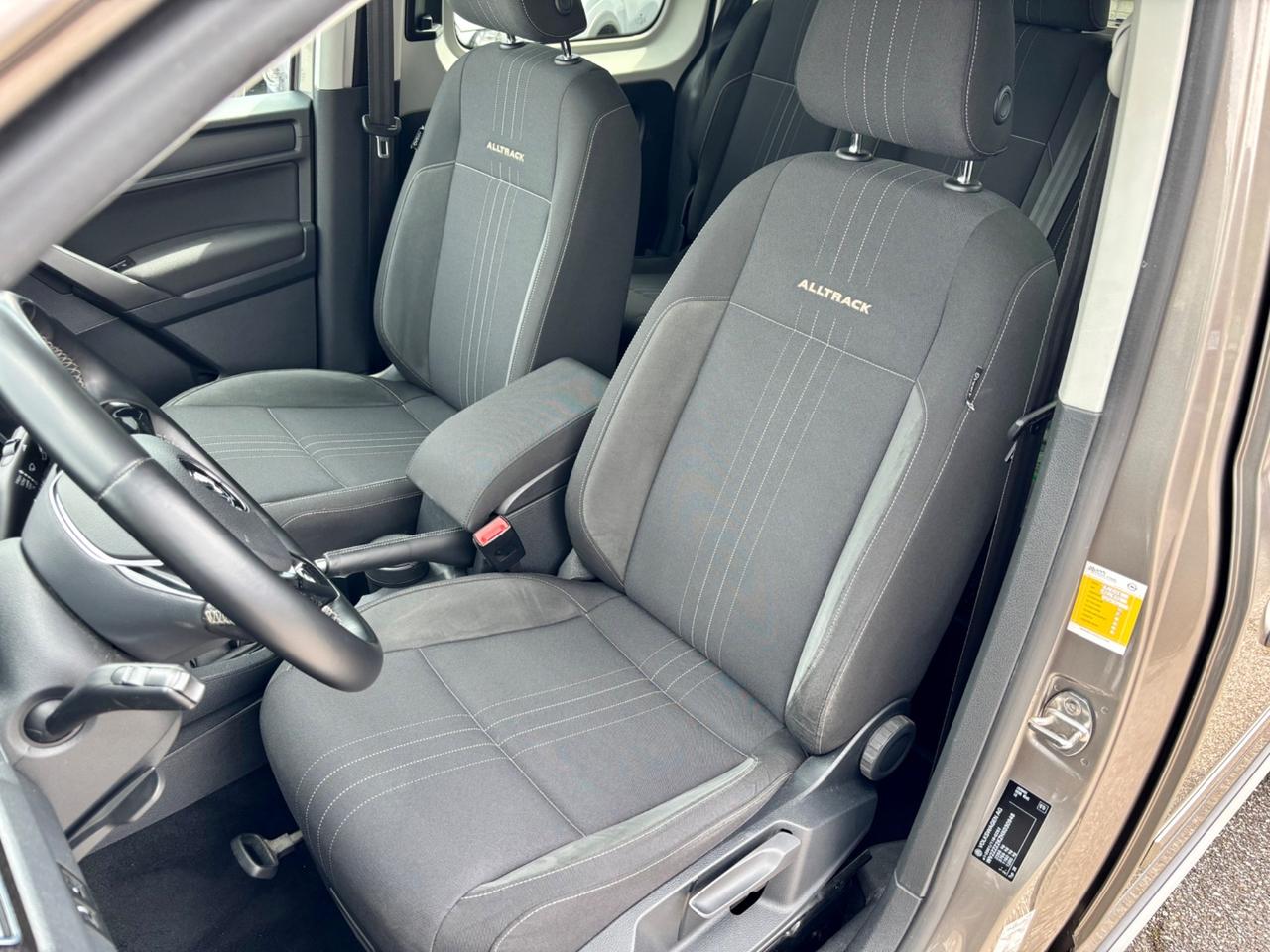 Volkswagen Caddy 2.0 TDI 150 CV Alltrack "Gancio/WinterPack3/Webasto"