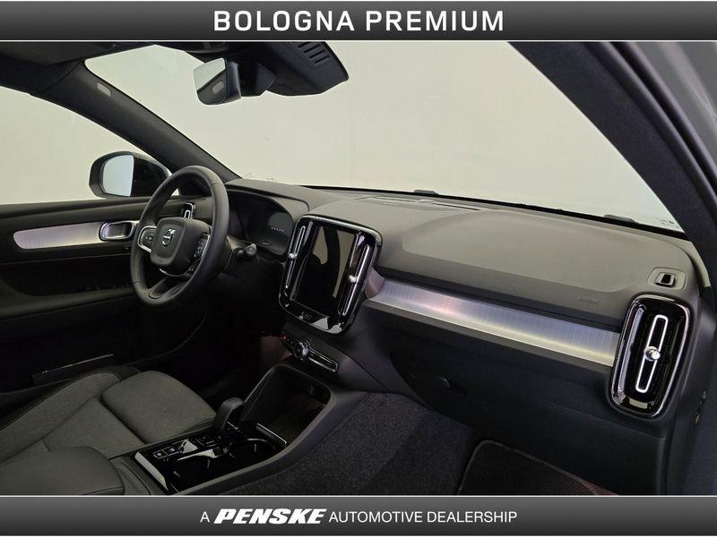 Volvo XC40 B3 automatico Plus Dark