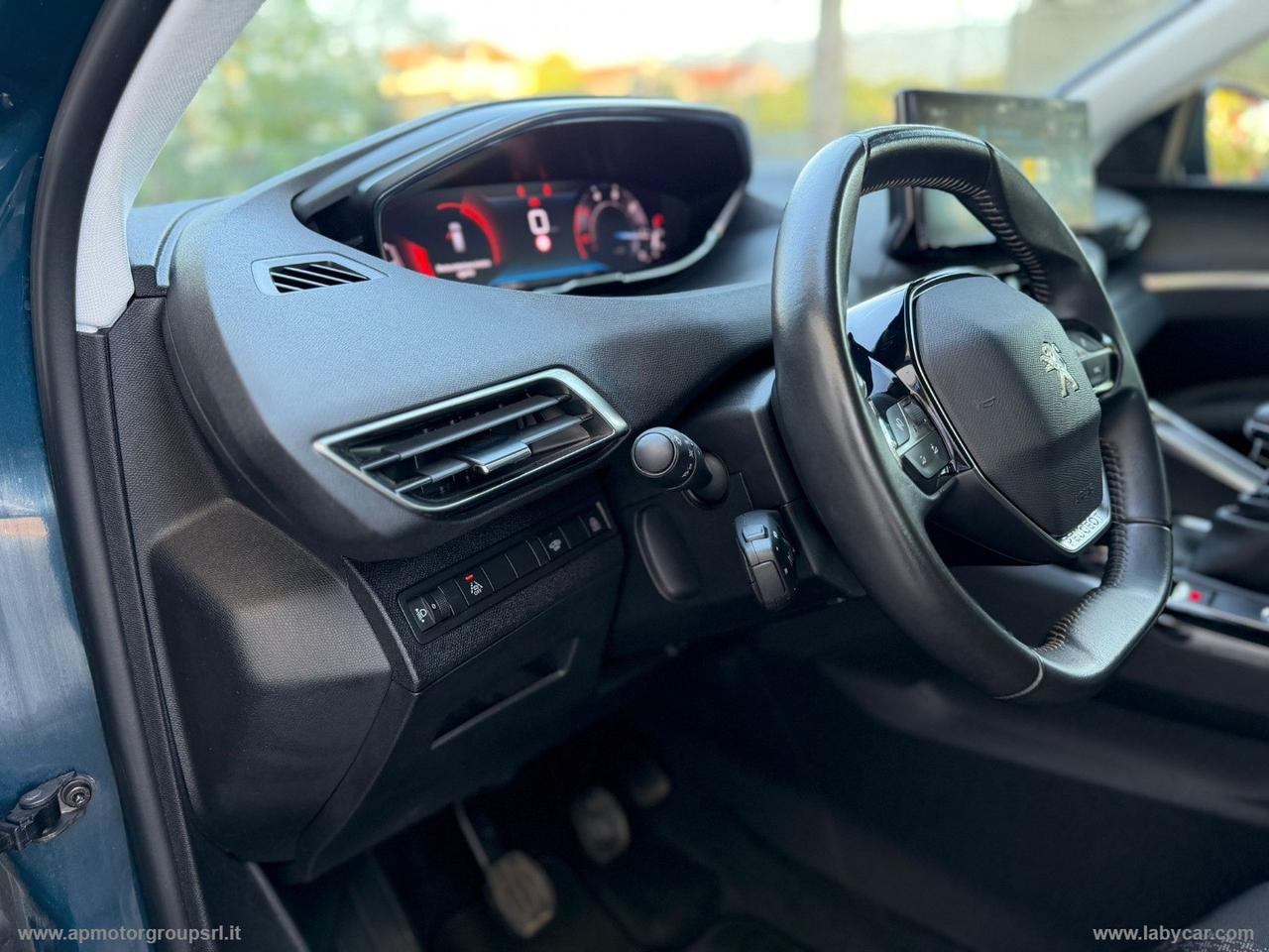 PEUGEOT 3008 BlueHDi 130 S&S Active Pack