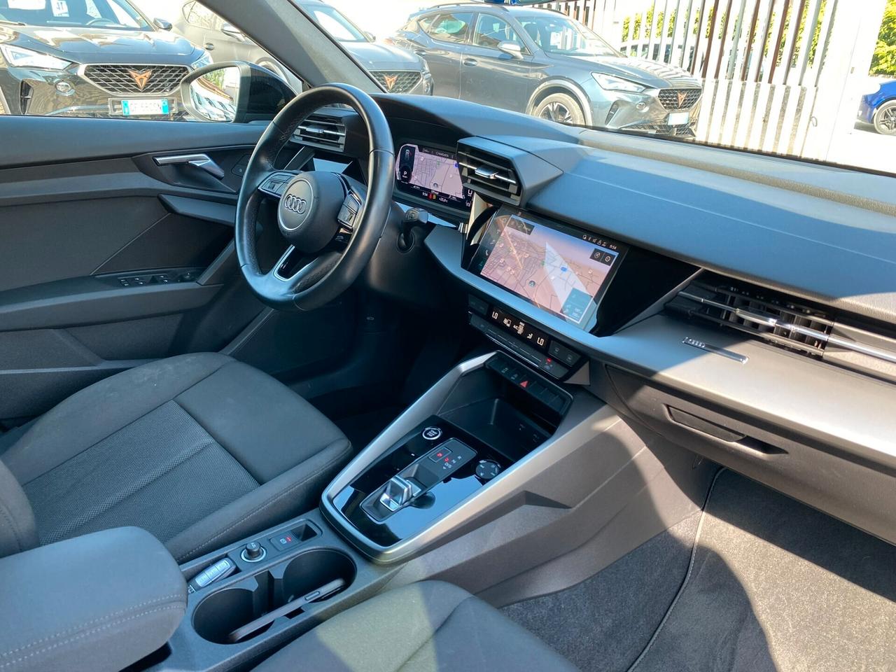 Audi A3 Sportback Business 2.0 TDI 116CV s-tronic 30