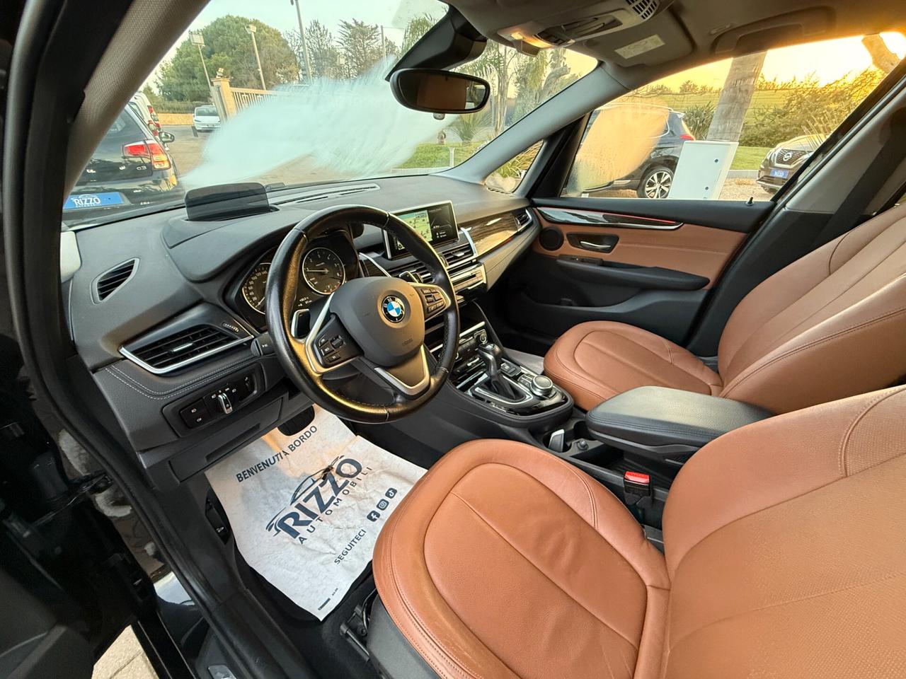 Bmw 218d Active Tourer Luxury Auto Led Navi Pelle