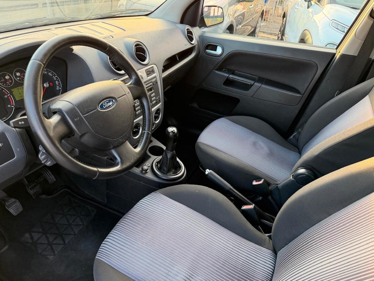 Ford Fusion 1.4 TDCi 5p. Collection-2007