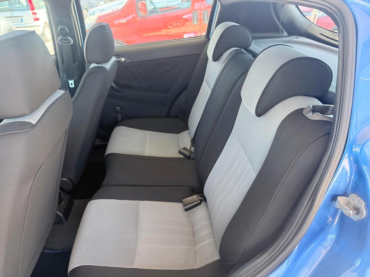 Alfa Romeo 147 1.6 16V TS (105) 5 porte Black Line