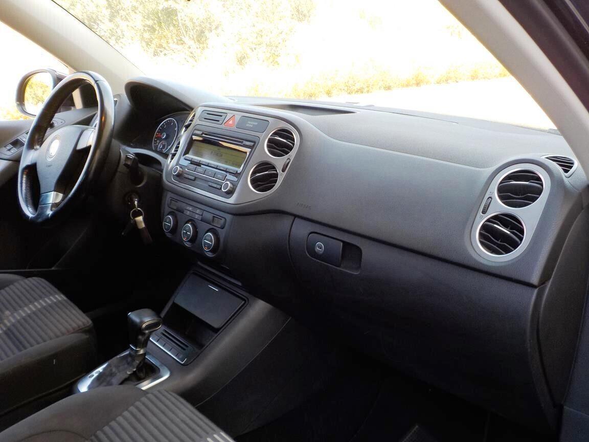 Volkswagen Tiguan 2.0 TDI DPF 4MOTION tiptronic Sport & Style