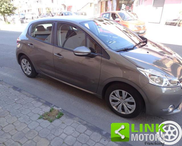 PEUGEOT 208 1° serie PureTech 82 5 porte Allure