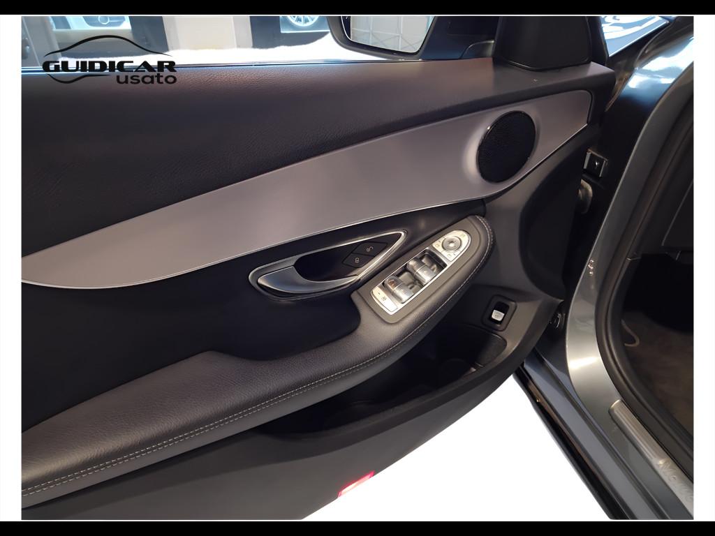 Mercedes-Benz Classe C-W205 2018 Berlina - C 220 d Sport Plus 4matic auto