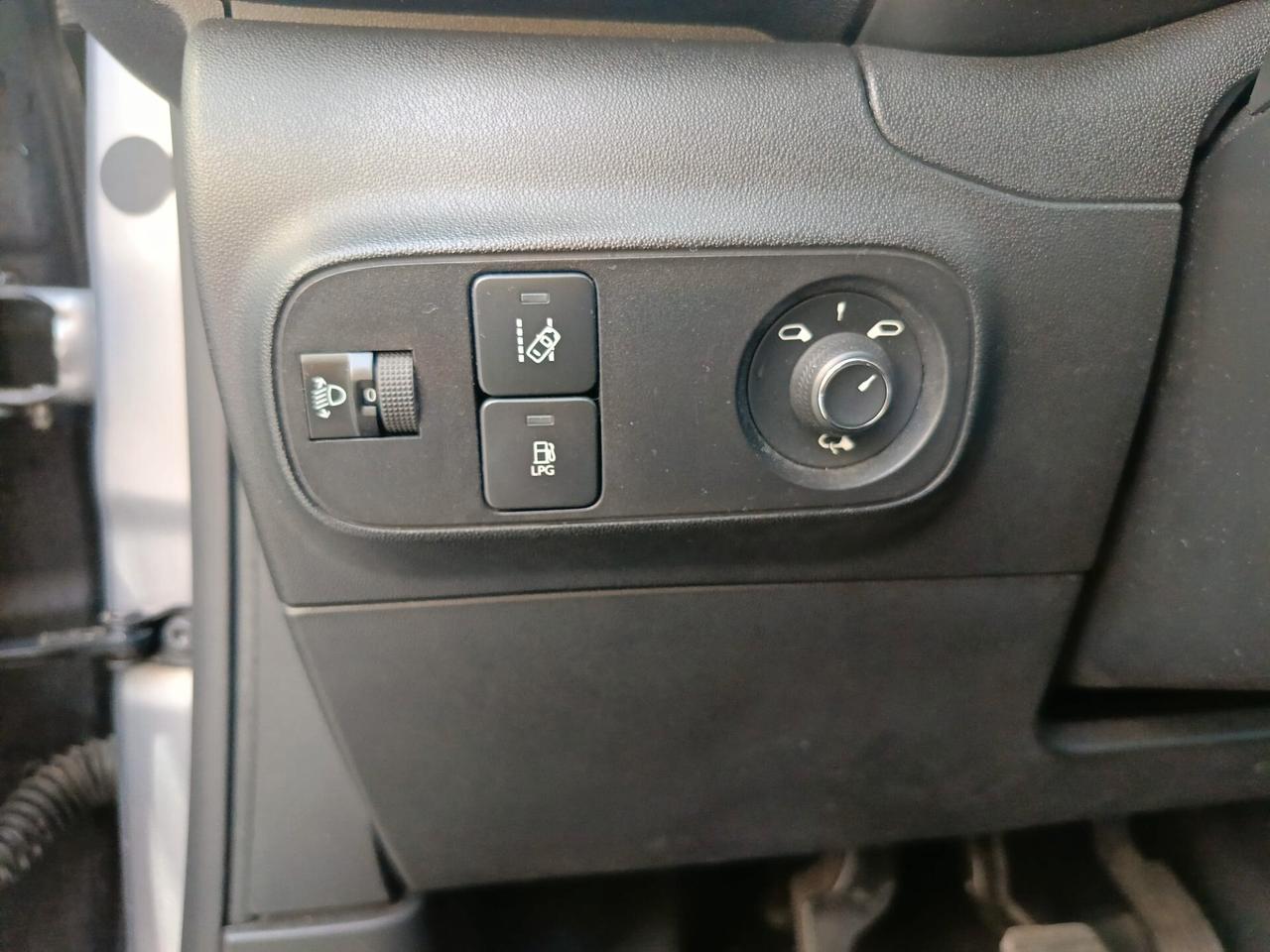 Citroen C3 PureTech 82 GPL Shine