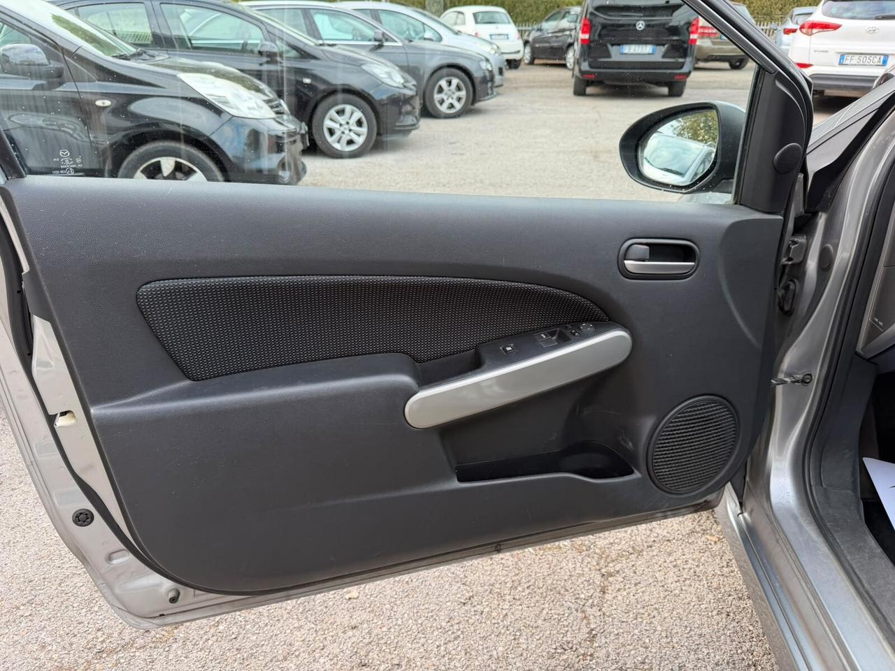 Mazda 2 1.3 Sport