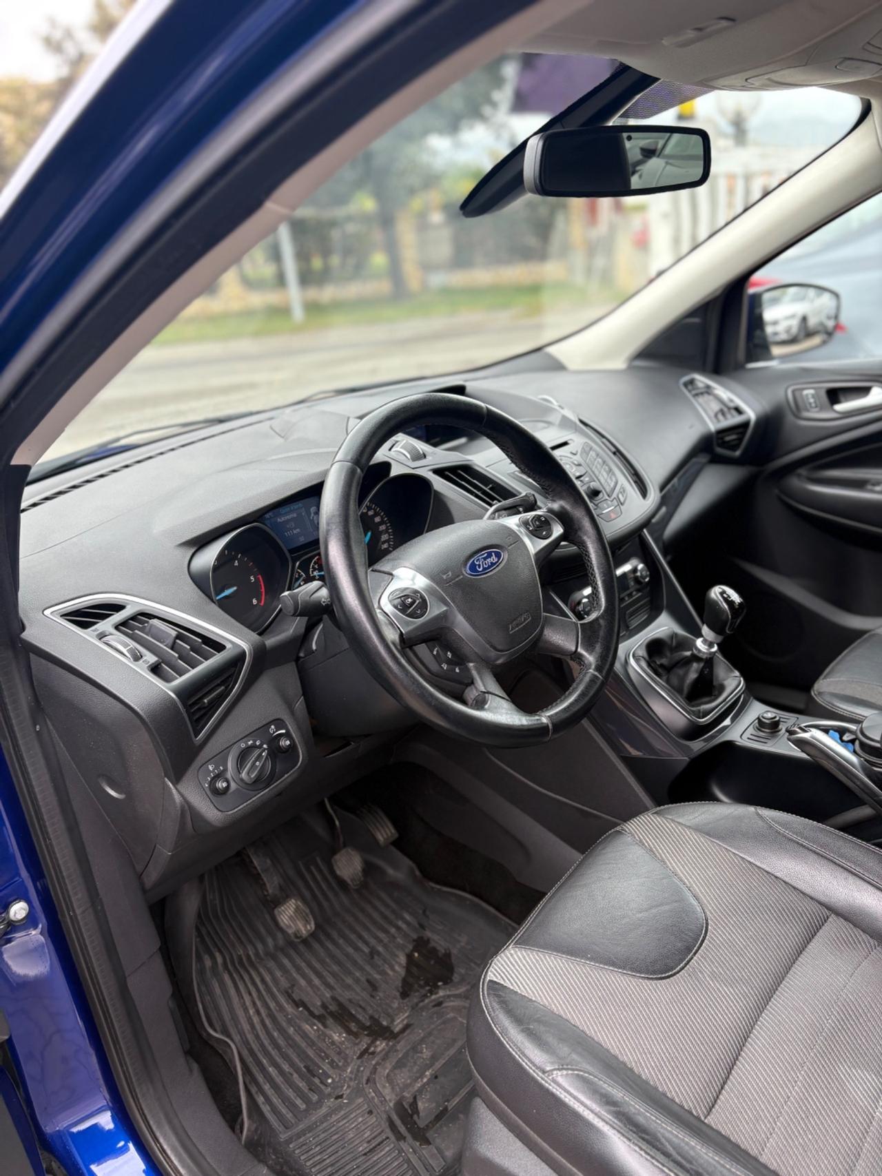 Ford Kuga 2.0 TDCI 140 CV 4WD Titanium