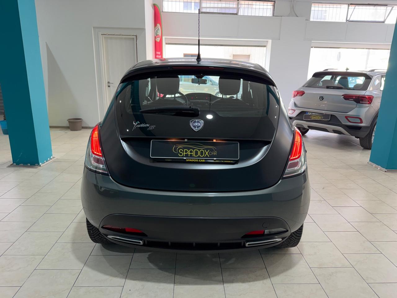 LANCIA YPSILON 1.2 BENZINA MOMO DESIGN S
