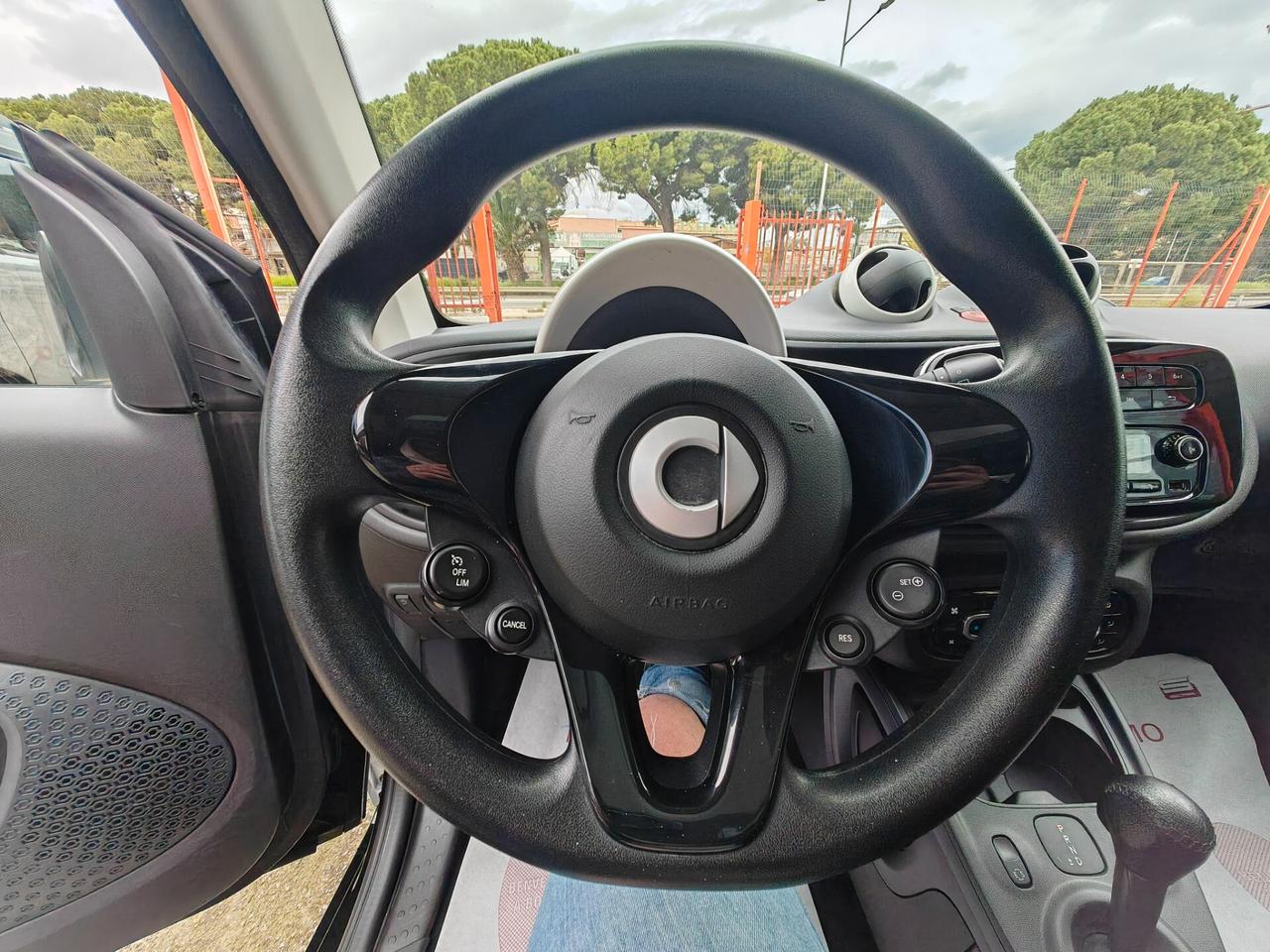 Smart Fortwo 1,0 benzina 10/2018 Cv70 automatica