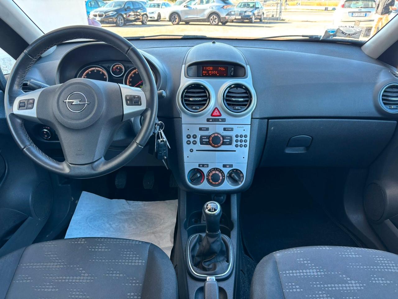 Opel Corsa 1.2 5 porte Cosmo