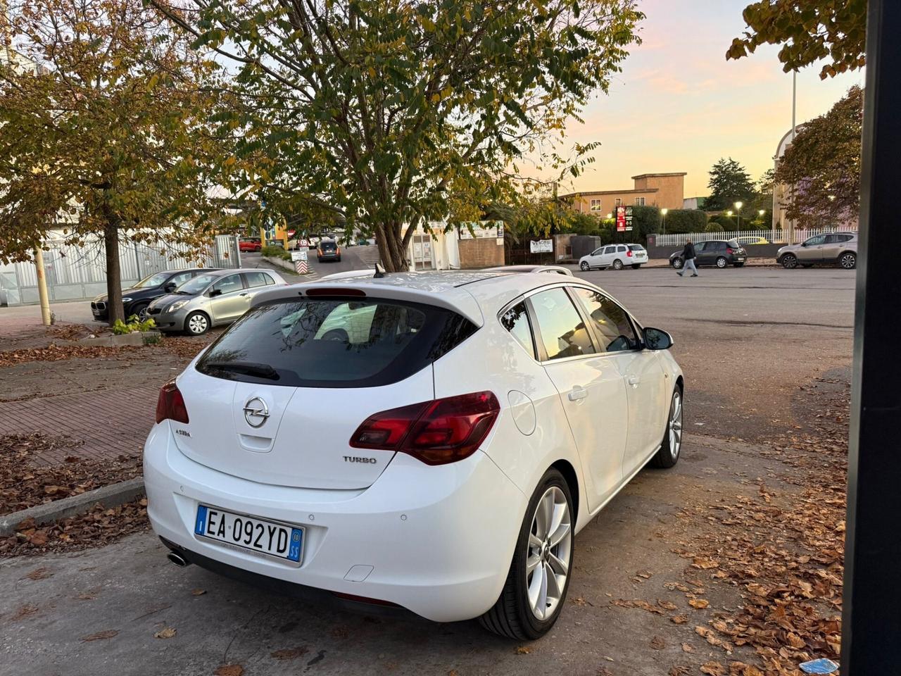 Opel Astra 1.4 TURBO KM. 66.000!