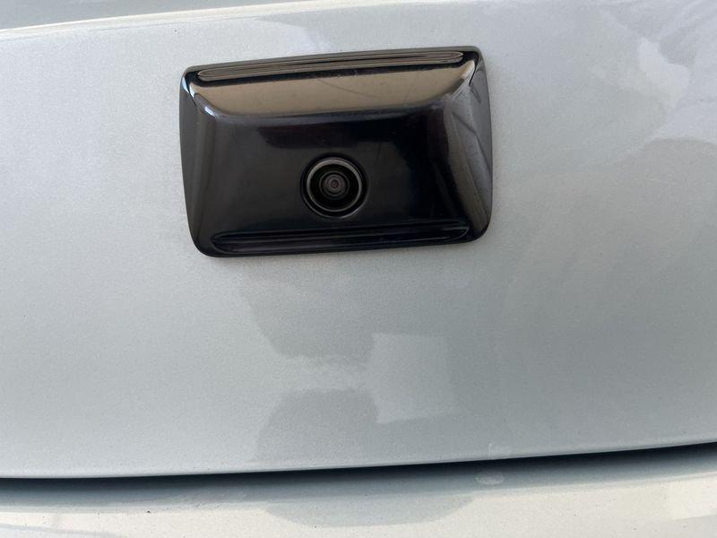 Lancia Ypsilon 1.0 FireFly 5 porte S&S Hybrid Platino TUA DA 159,00 al mese