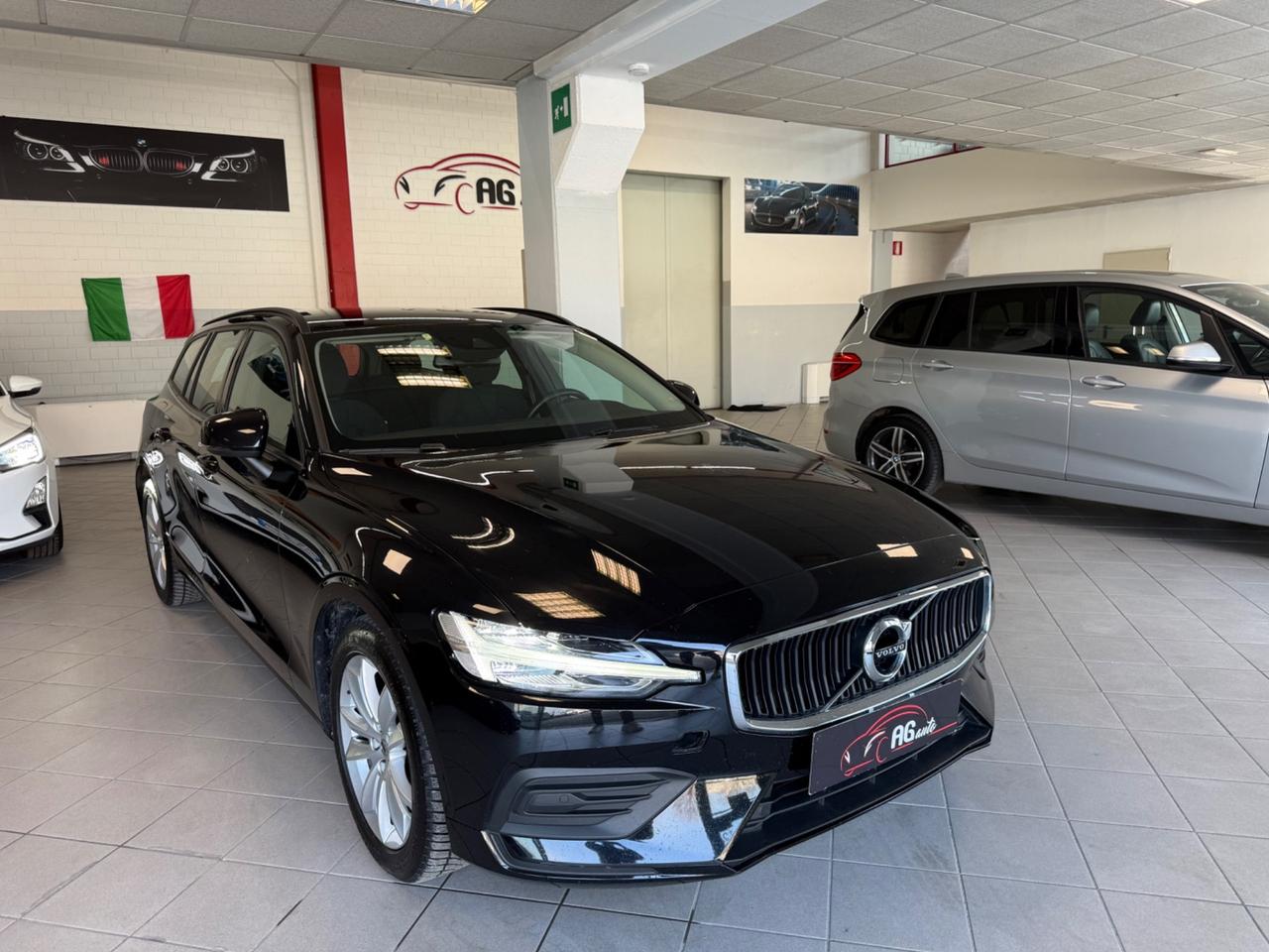 Volvo V60 B4 (d) Geartronic Momentum Business