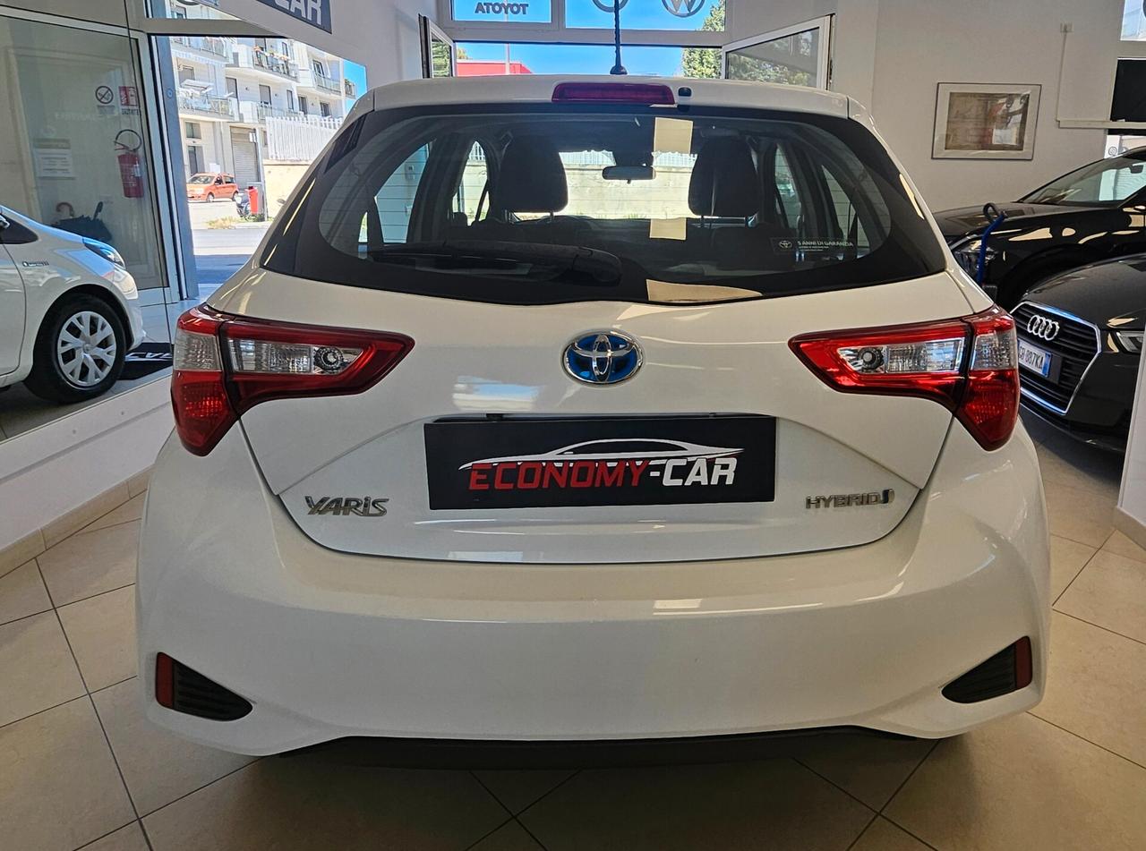 Toyota Yaris 1.5 Hybrid 5 porte Active