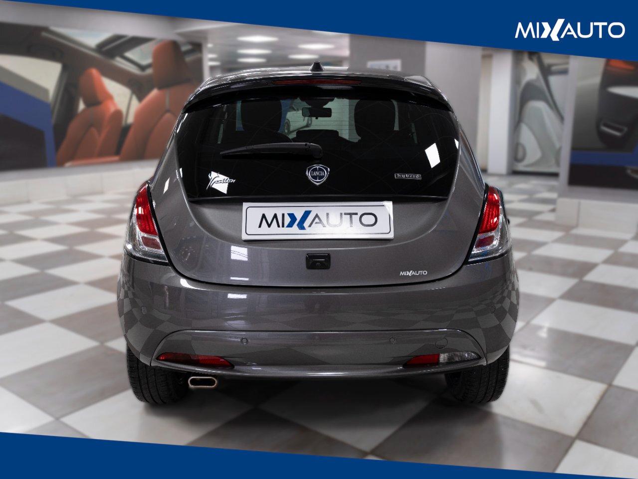 Lancia Ypsilon 1.0 Firefly Hybrid Gold Plus 70CV 5 Porte