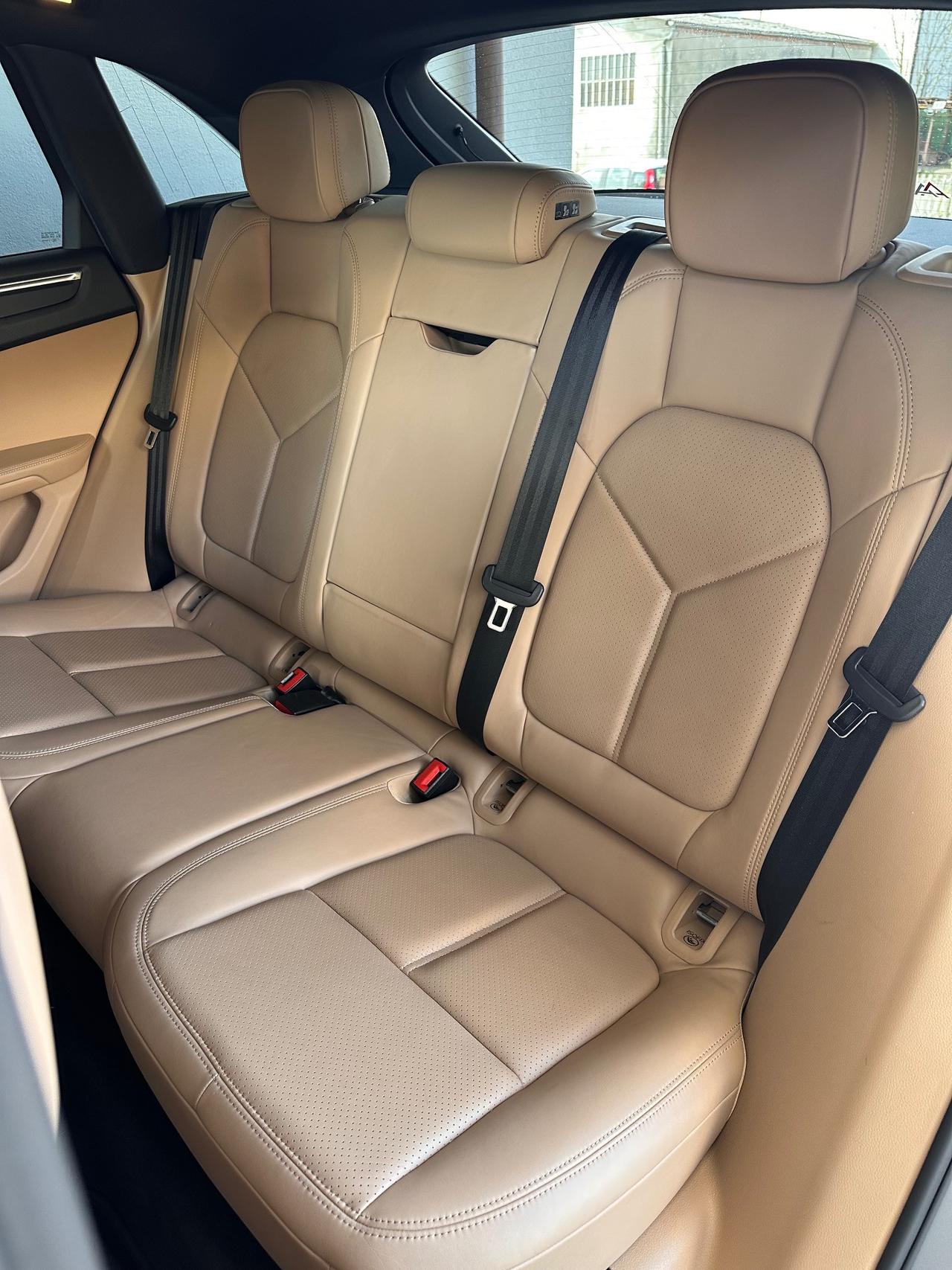 Porsche Macan 2.0 245cv pdk