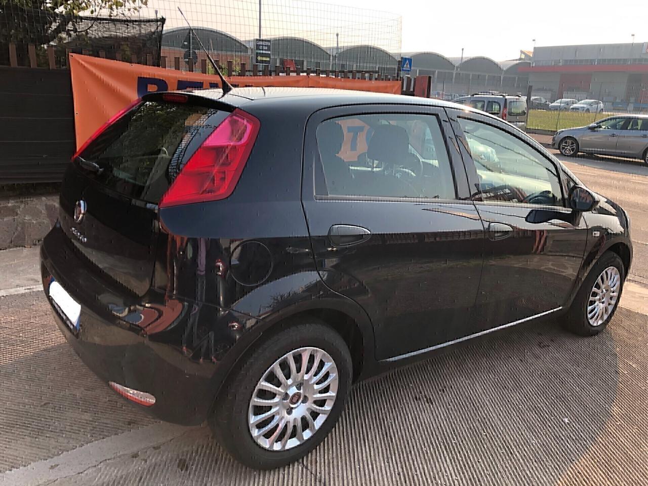 Fiat Punto 1.2 8V 5 porte Street