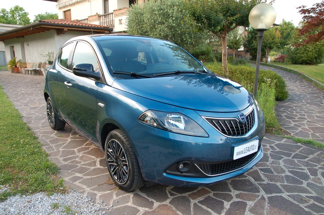 Lancia Ypsilon 1.0 FireFly 5 porte S&S Hybrid Gold Plus
