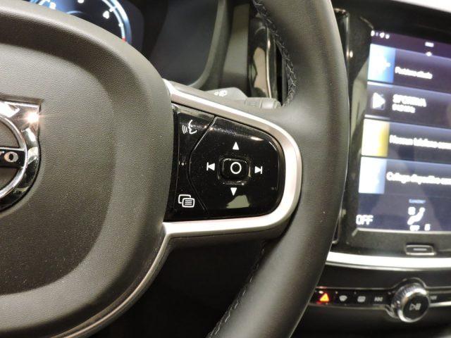 VOLVO V60 B4 (D) R-DESIGN AUTOMATICA