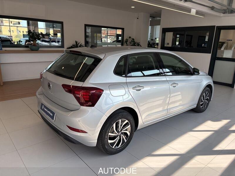 Volkswagen Polo VI 2022 1.0 tsi Life 95cv dsg