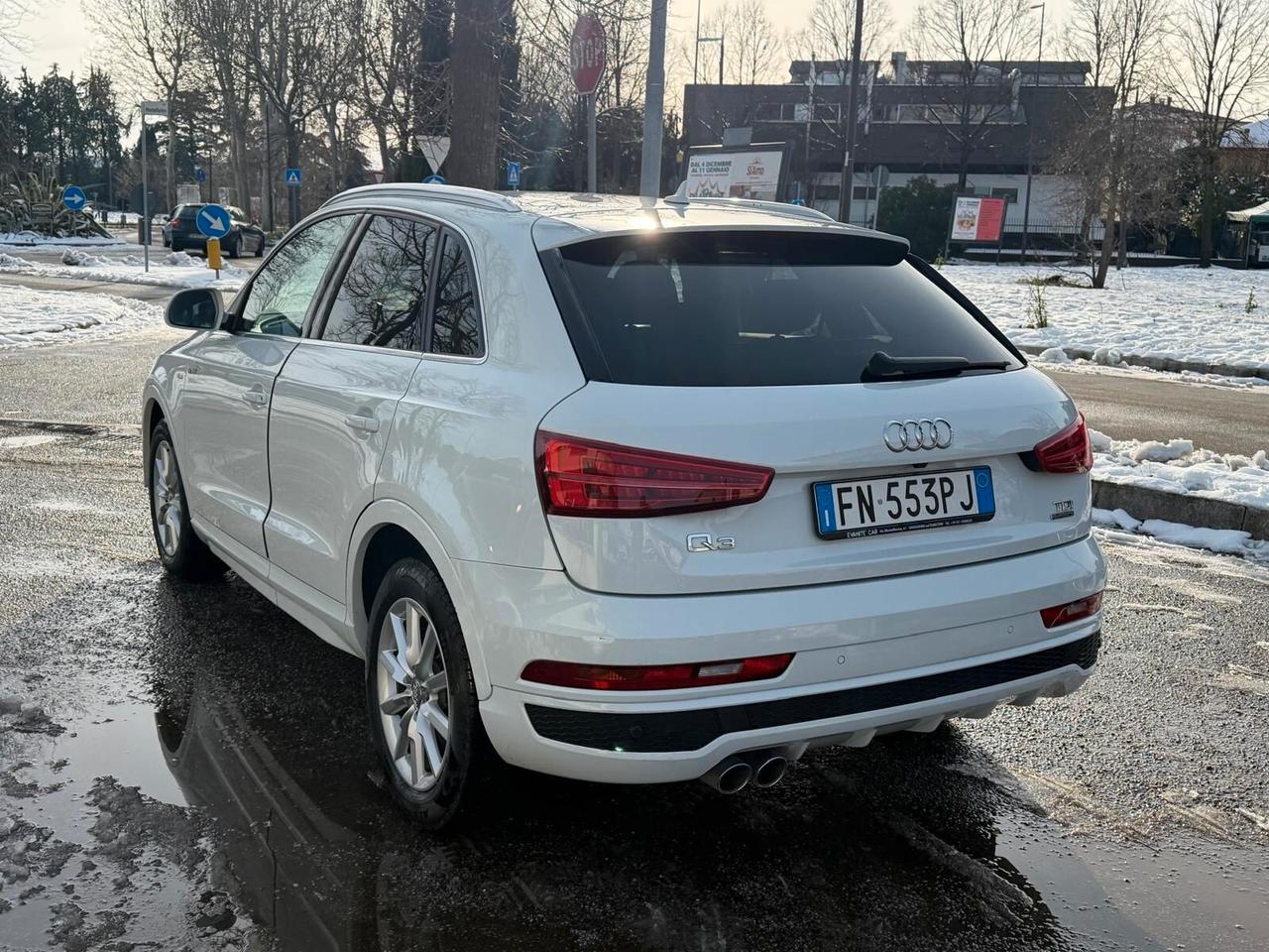 Audi Q3 2.0 TDI 150 CV S tronic line Edition