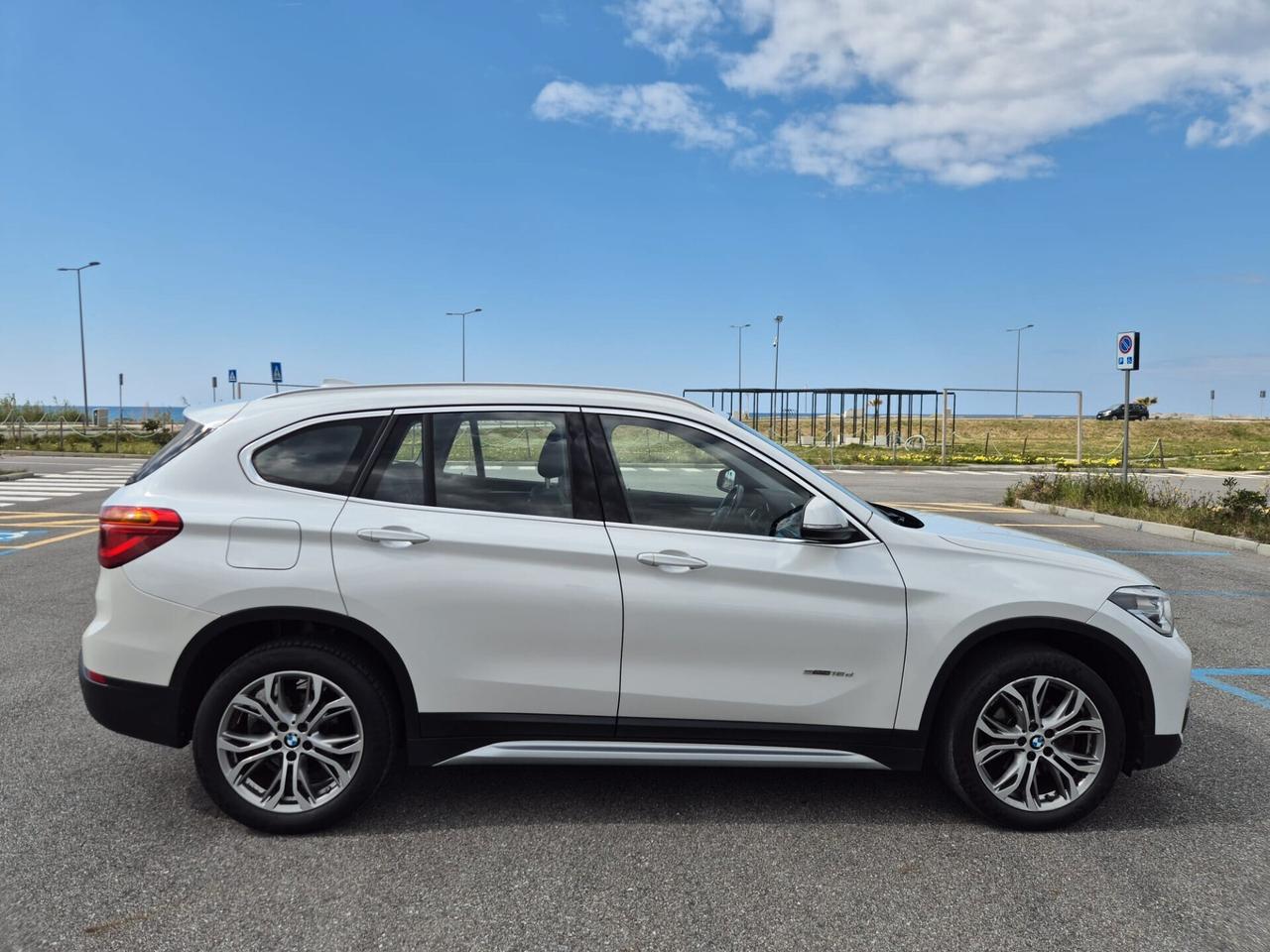Bmw X1 sDrive18d xLine
