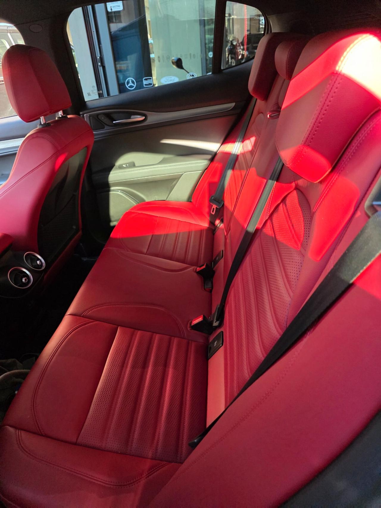 Alfa Romeo Stelvio 2.2 Turbodiesel 210 CV AT8 Q4 Veloce