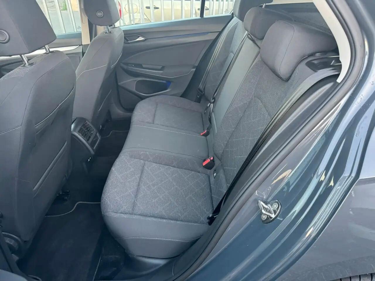 Volkswagen Golf 1.0 eTSI EVO DSG Life