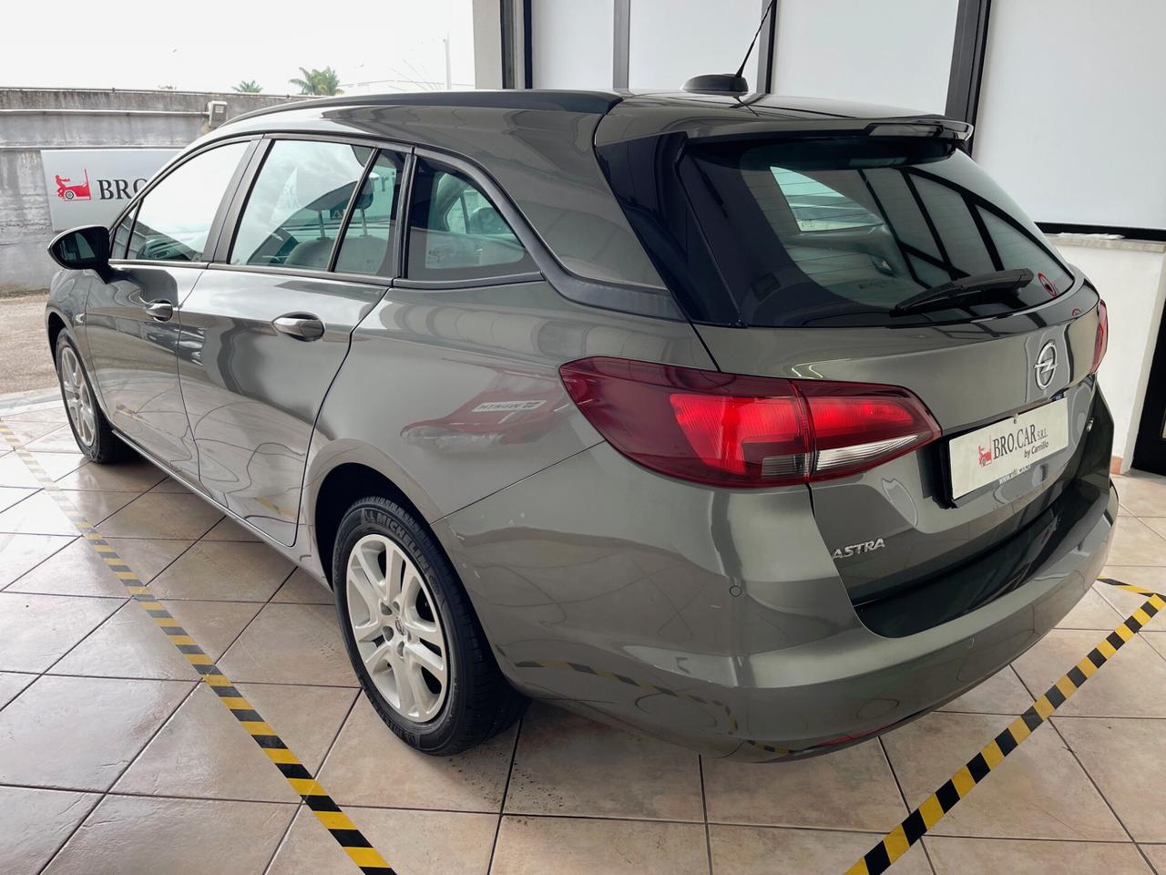 Opel Astra 1.6 CDTi 110CV Start&Stop S.T. Innovation NO VINCOLO DI FINANZIAMENTO
