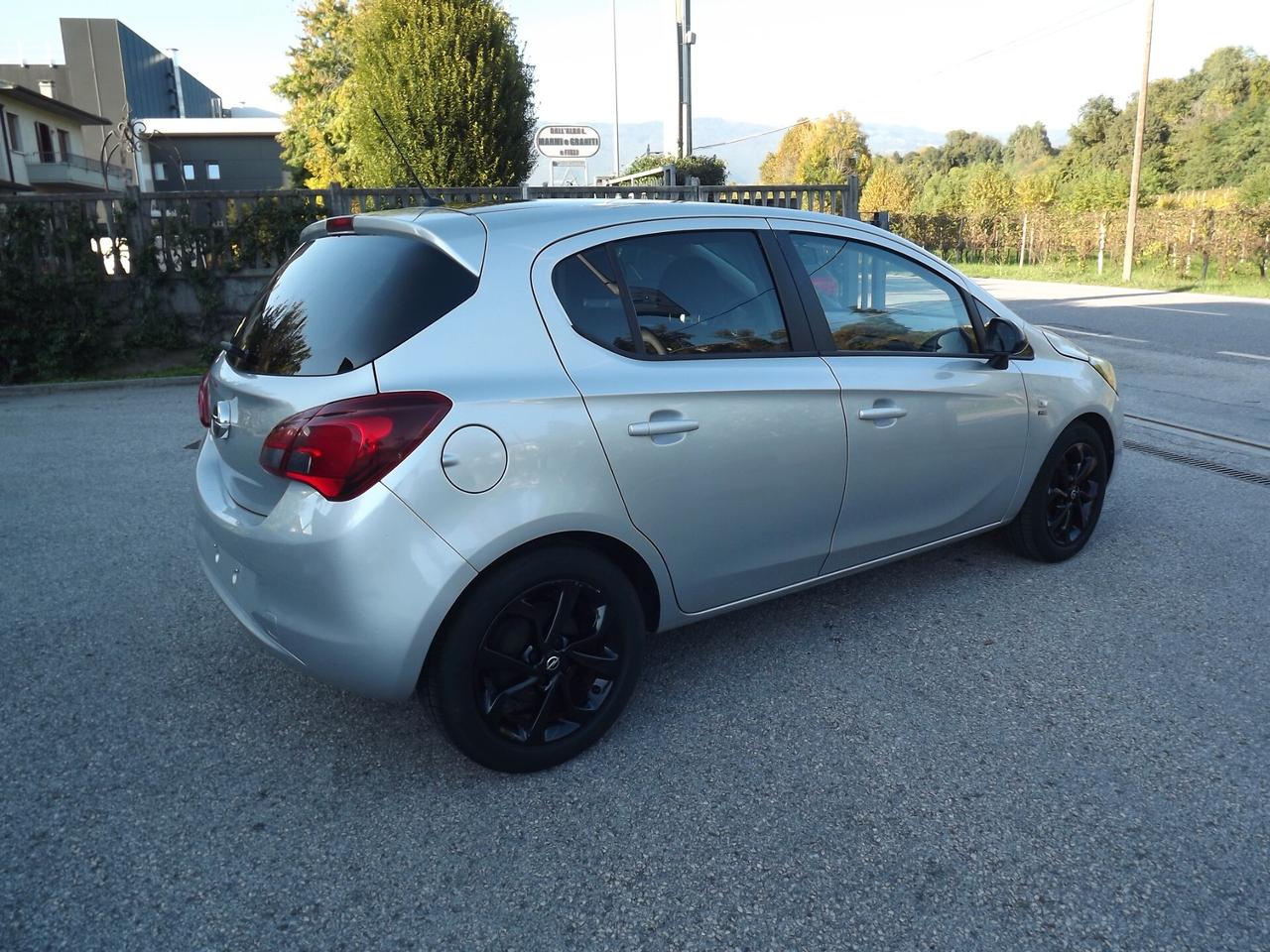 Opel Corsa 1.2 5 porte 120 Anniversary