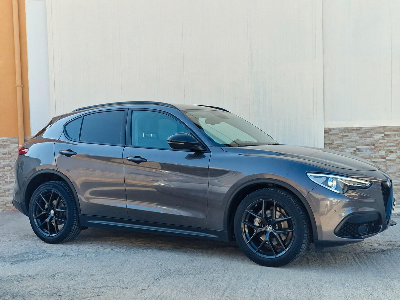 Alfa Romeo Stelvio 2.2 Turbodiesel 160 CV AT8 RWD Sport-Tech