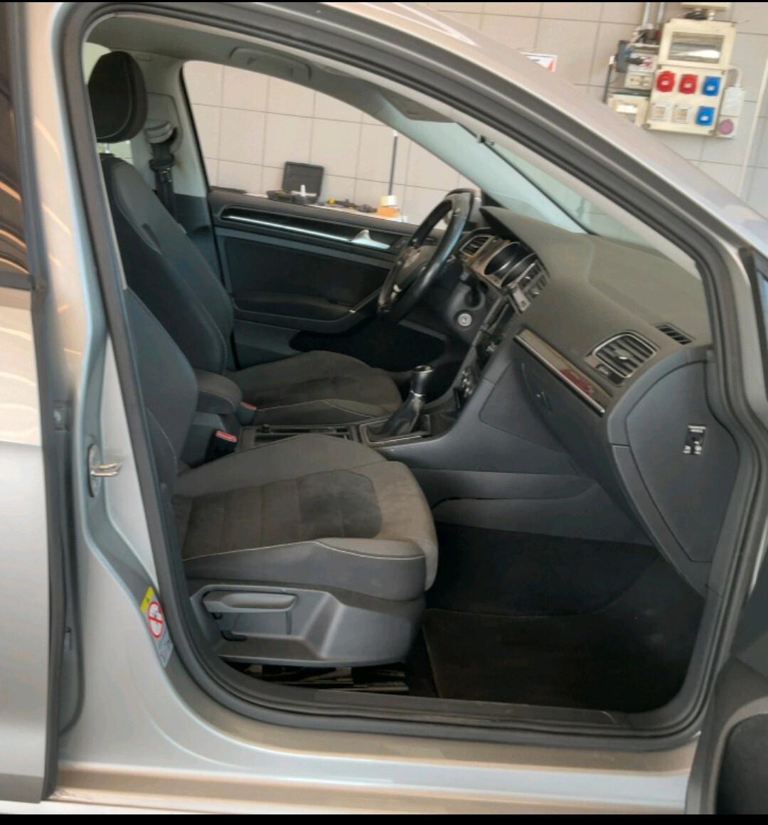 Volkswagen Golf 1.6 TDI 5p. Highline BlueMotion 2014