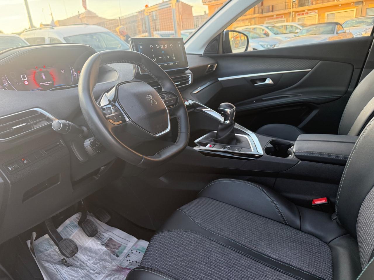 Peugeot 3008 BlueHDi 130 S&S Allure restyling 2021