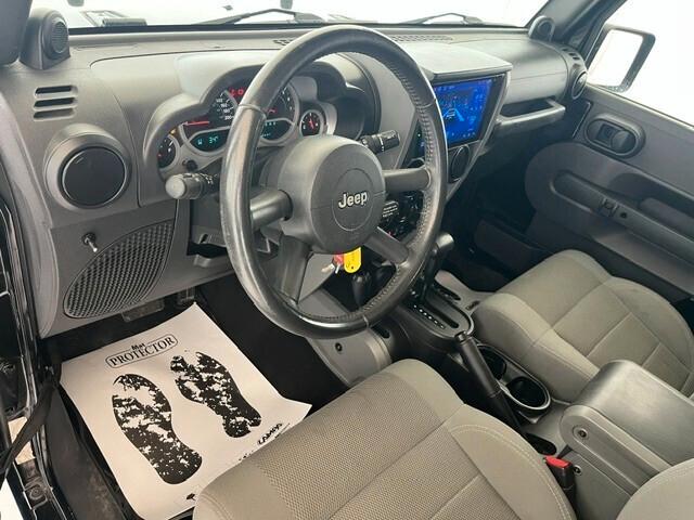 JEEP WRANGLER 3p 3.8L Sahara auto