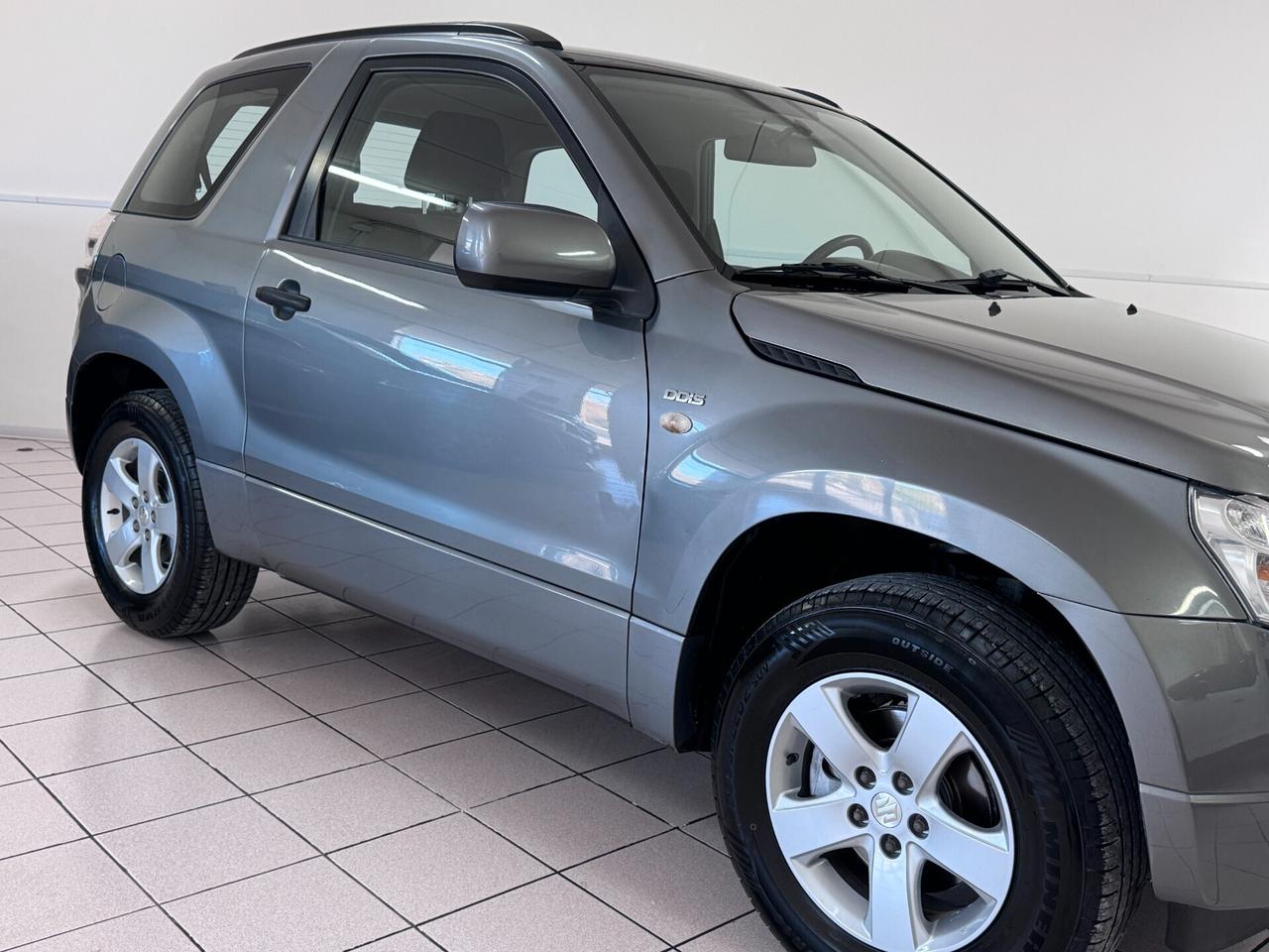 Suzuki Grand Vitara 1.9 DDiS 3 porte GANCIO TRAINO + RIDOTTE