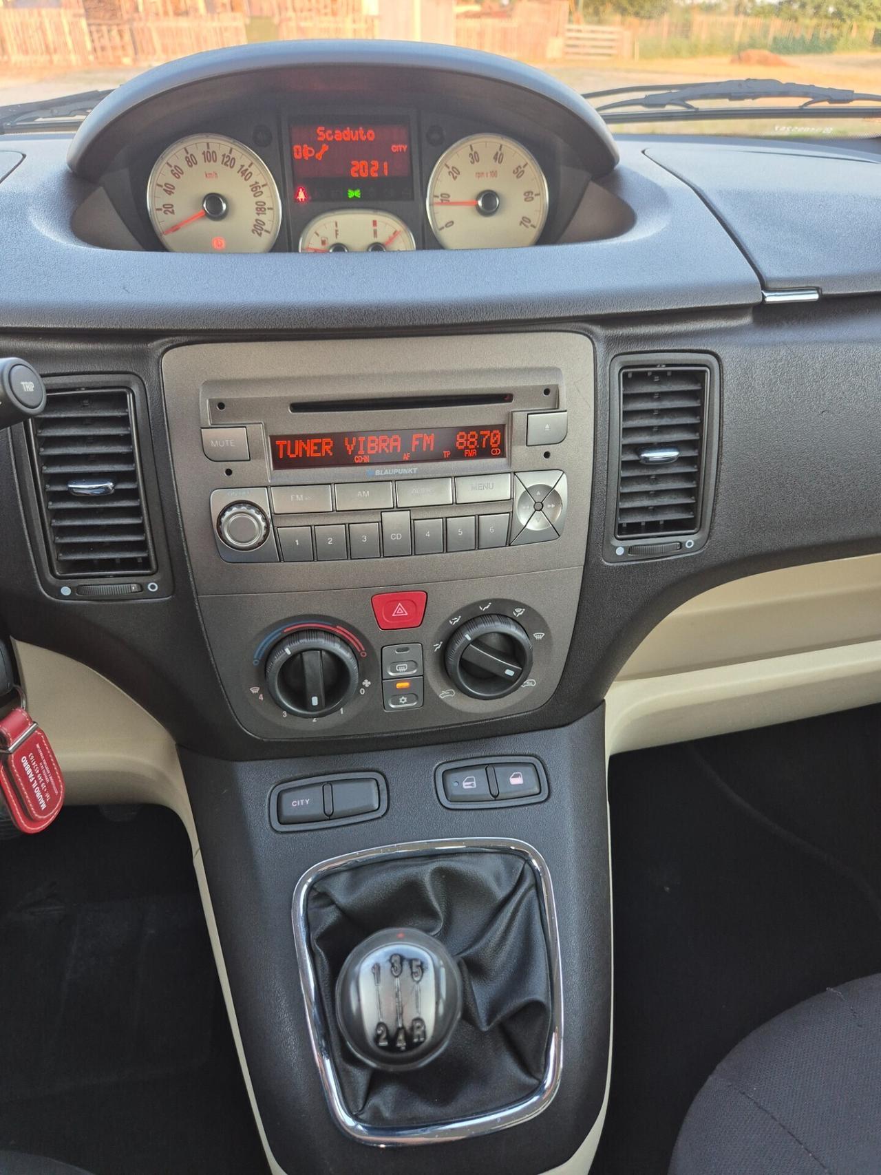 Lancia MUSA 1.3 Multijet 16V 90 CV Platino Plus