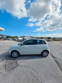 Lancia Ypsilon neo patentati 81000 km