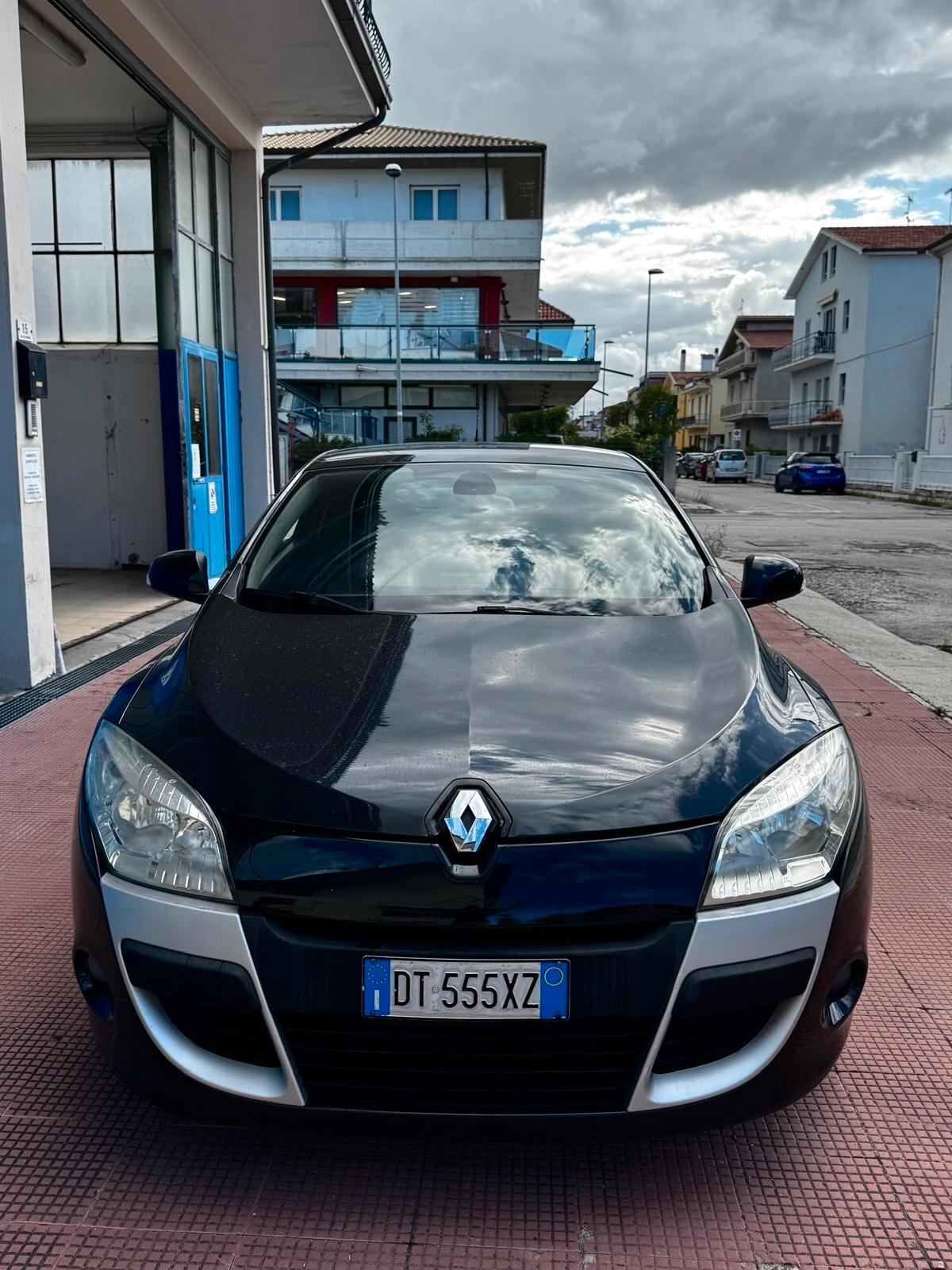Renault Megane Mégane Coupé 1.9 dCi 130CV Dynamique