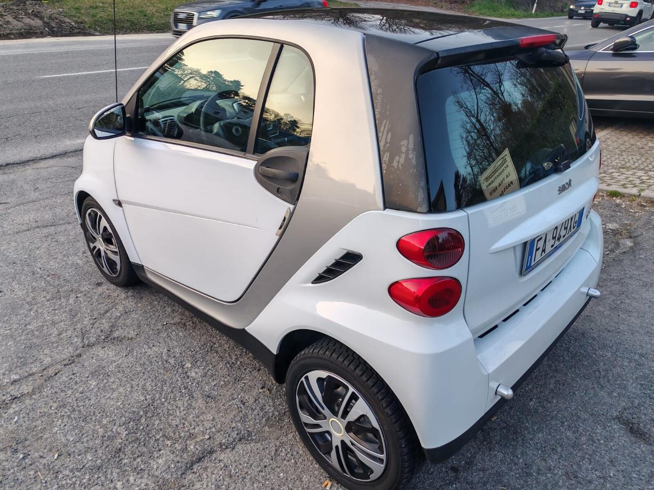 Smart ForTwo II 2007 1.0 mhd Pure 61cv