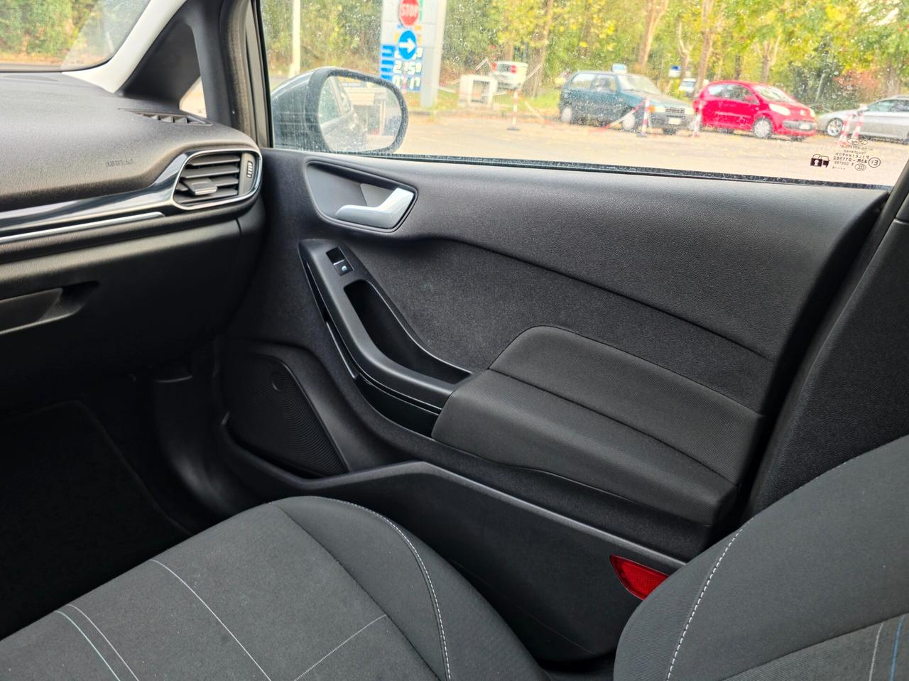 Ford Fiesta 1.5 EcoBlue CV-86 5 porte Vignale E6 Manuale NEO 2019