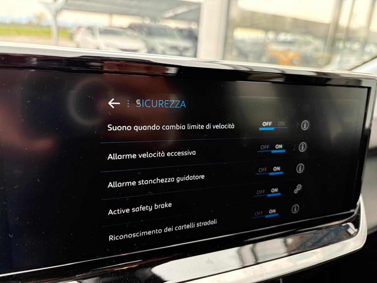 Peugeot 208 STYLE PureTech 100 5 porte SPOTICAR