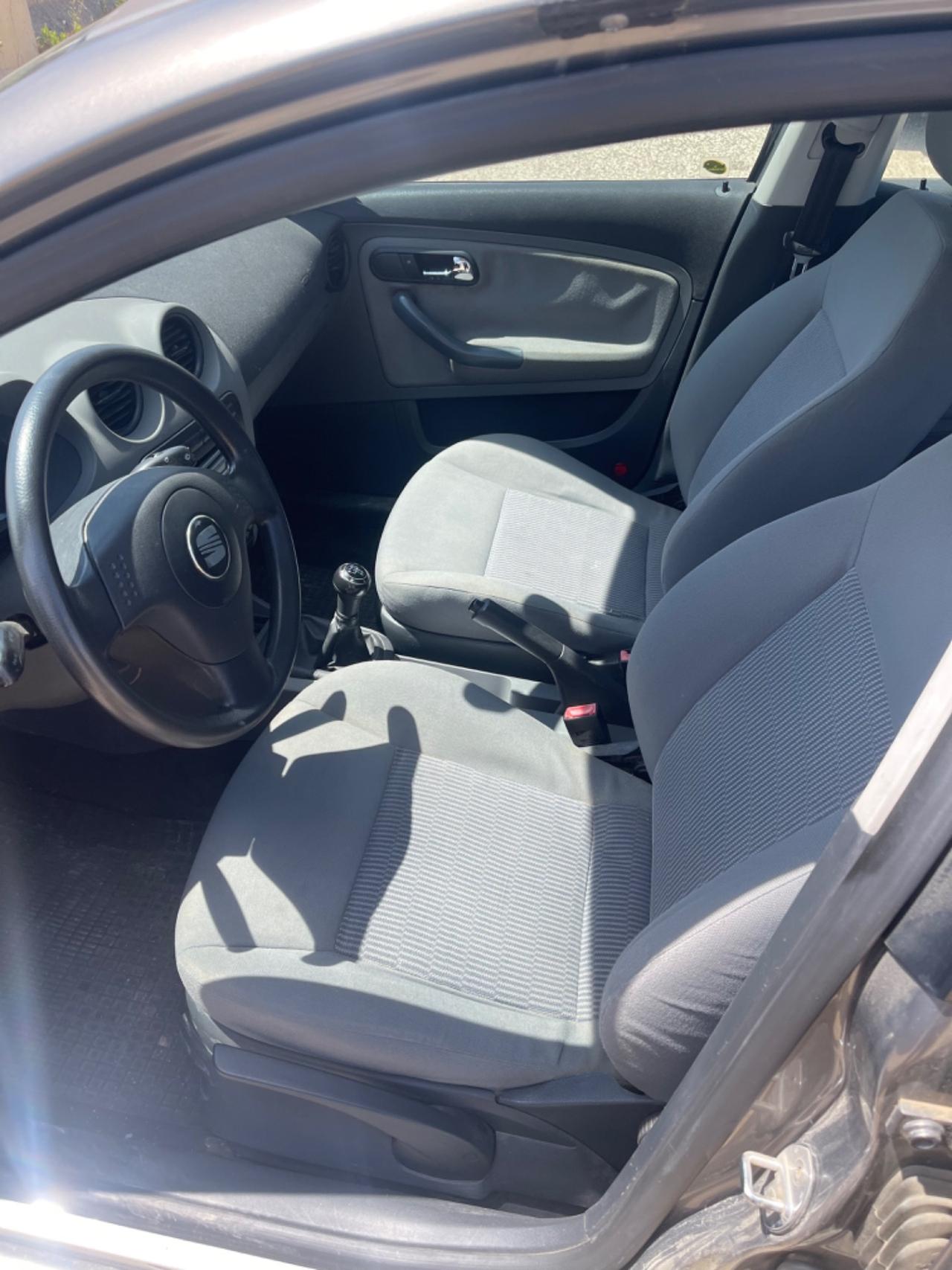 Seat Ibiza 1.4 16V 5p. Signo