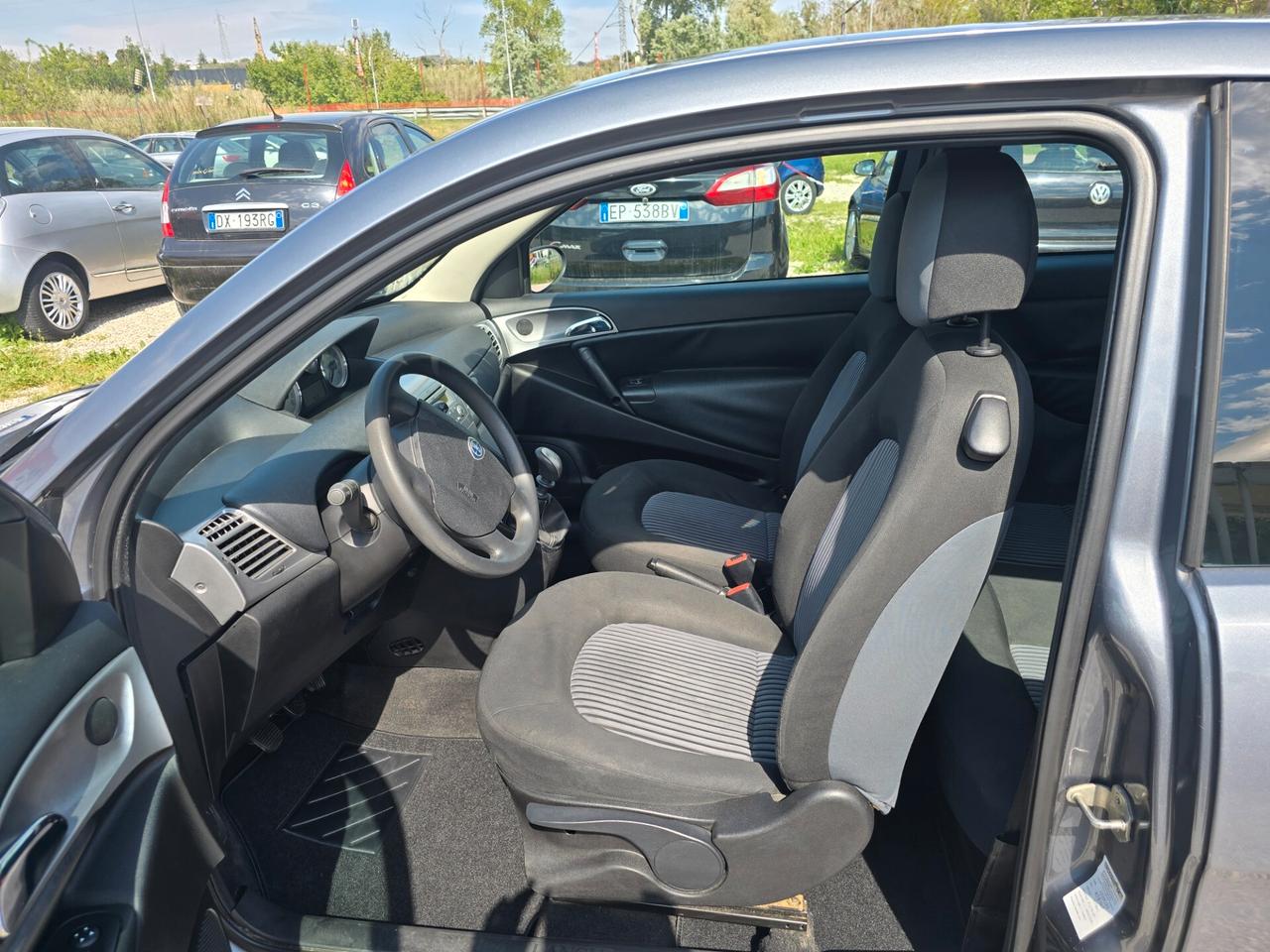 Lancia Ypsilon 1.2 Argento