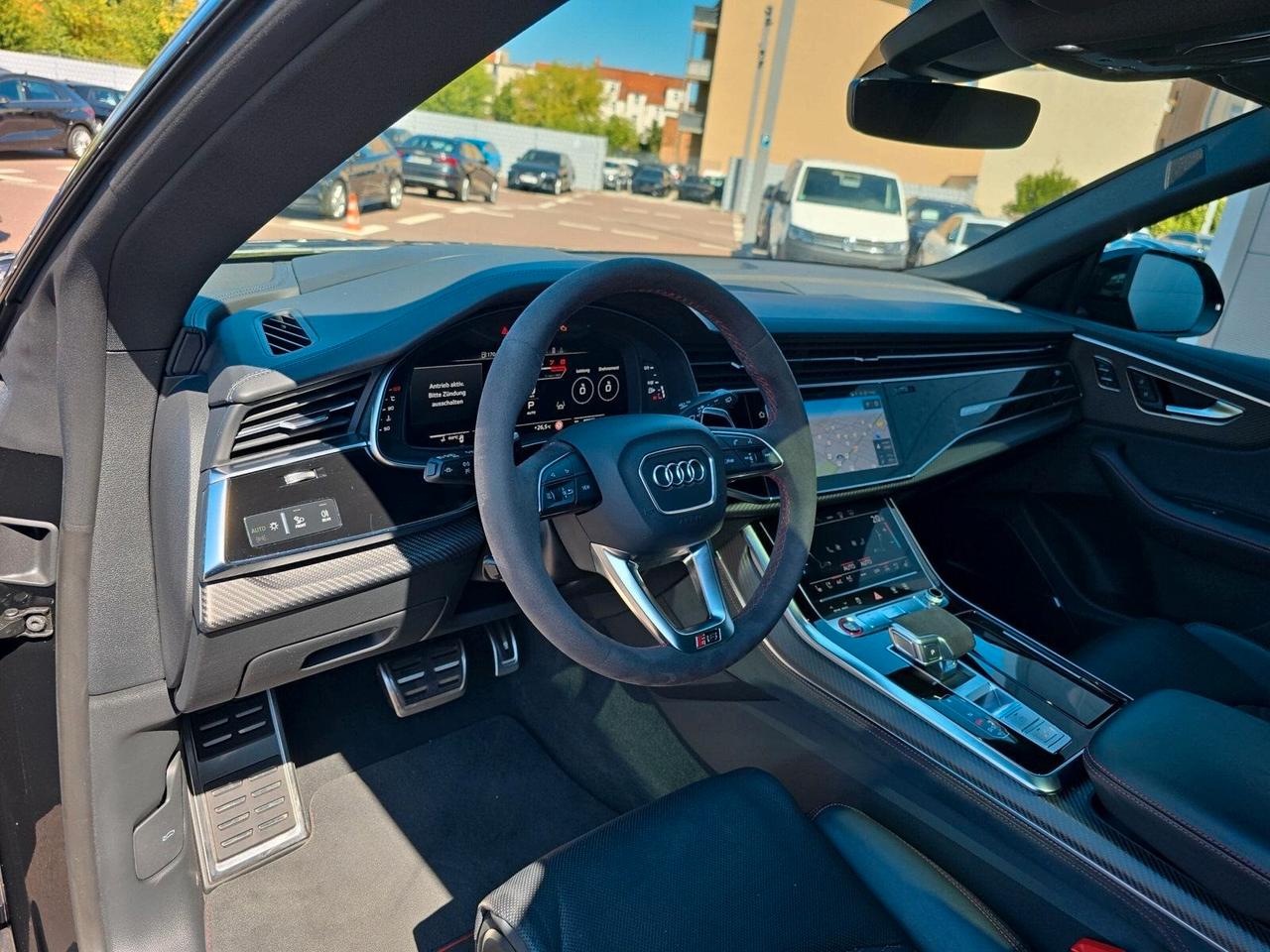 Audi Q8 RS TFSI V8 quattro tiptronic