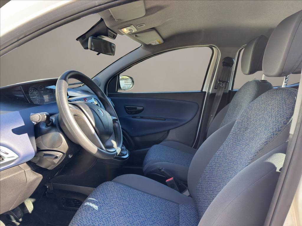 LANCIA Ypsilon 1.0 firefly hybrid Oro s&s 70cv del 2024