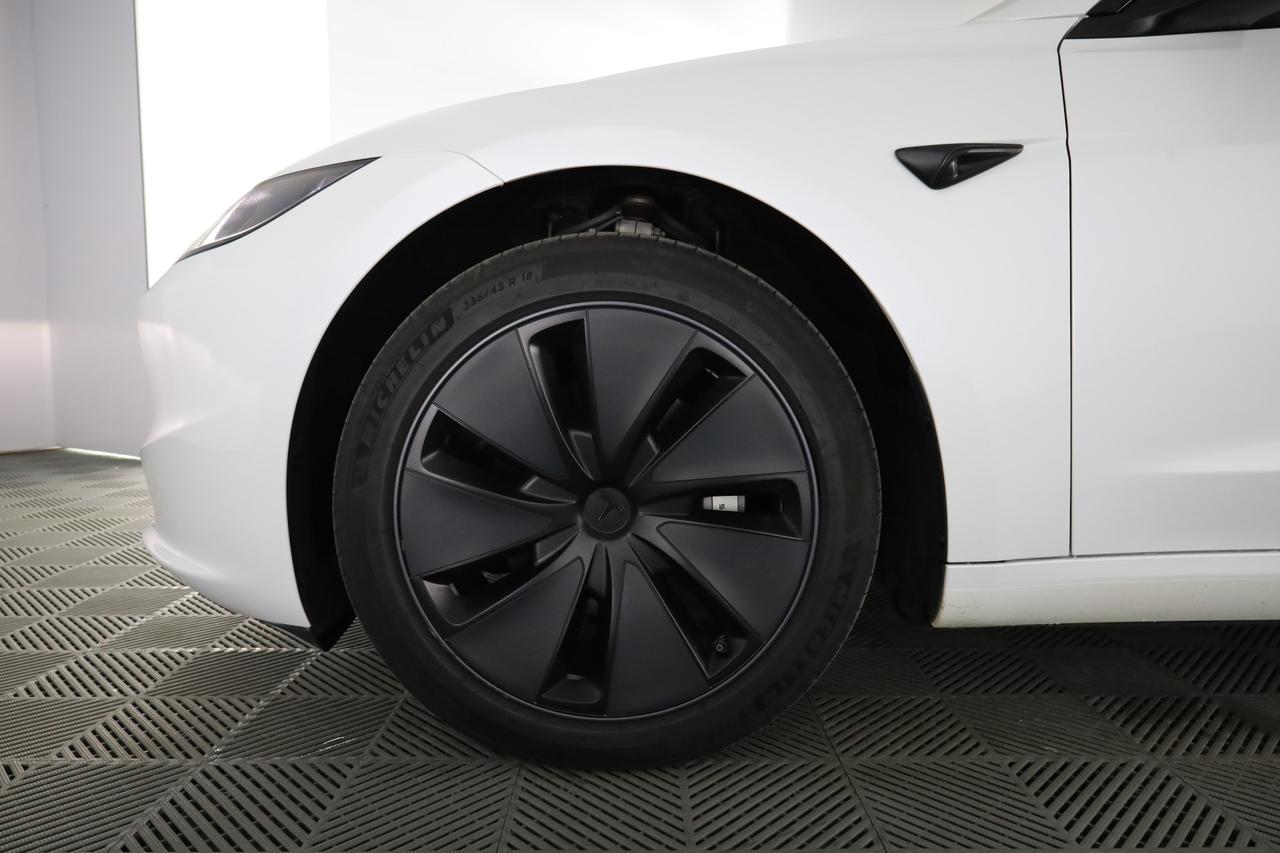 TESLA Model 3 NV35 RWD Premium